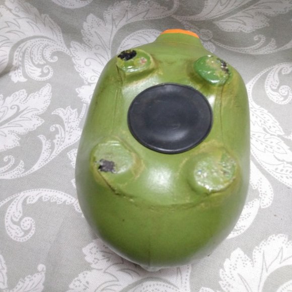 Green Piggy Bank - Picture 5 of 9